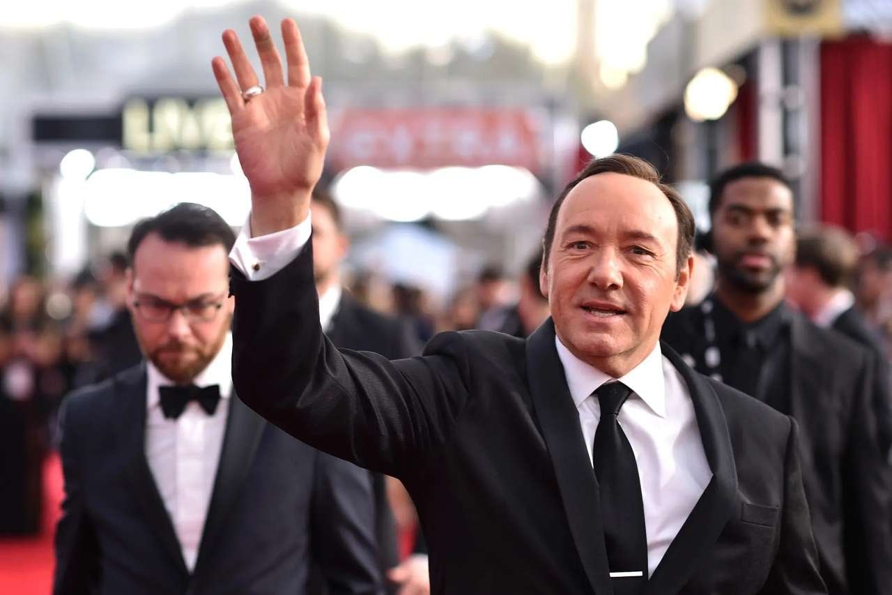 Kevin Spacey Teases Presidential Run in Bizarre Christmas Video Interview